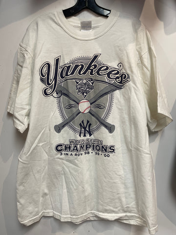 Vintage NY Yankees World Series Champion 3 In A Row T-Shirt White XL Y41