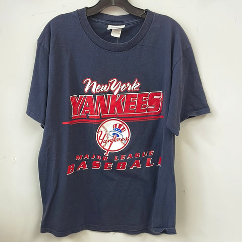 Vintage New York Yankees T Shirt Large Y23