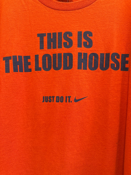 Nike SU "This Is The Loud House" S/S T-Shirt Orange 2XL TS634