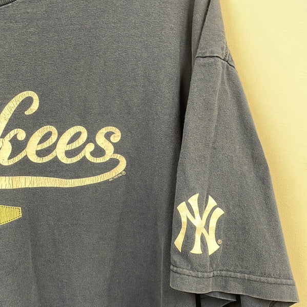 Nike Yankees Center Swoosh T Shirt XL Y28