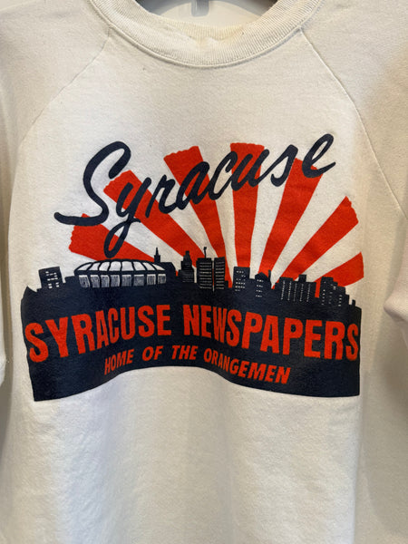 Vintage Whiye Syracuse Newspapers Sweatshirt w/ the Dome and Skyline XL SS1162