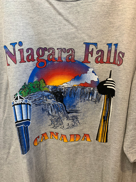 Niagara Falls Canada graphic T-Shirt, size XXL.