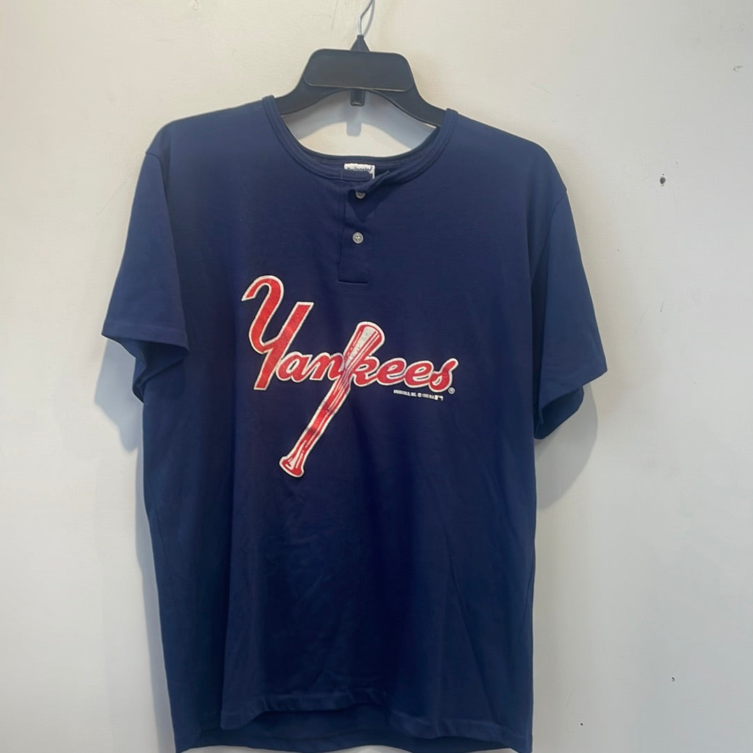 Vintage Yankees Henley Shirt Large Y5 – Scholars & Champs