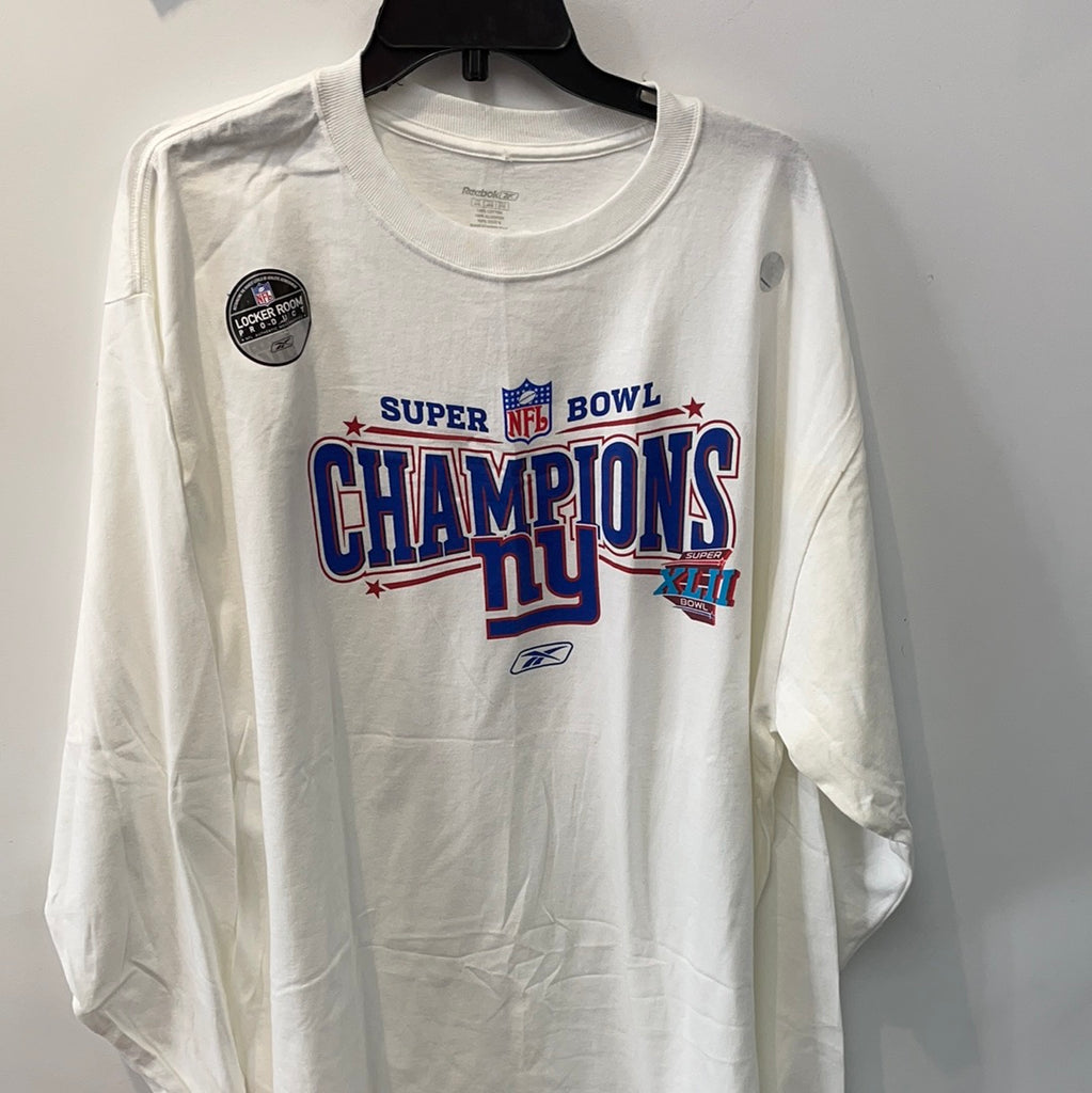 2008 Super Bowl XLII NFL Dueling Helmets Pin - NE Patriots vs NY Giants 2008 Super Bowl XLII NFL Dueling Helmets Pin - NE Patriots vs NY Giants