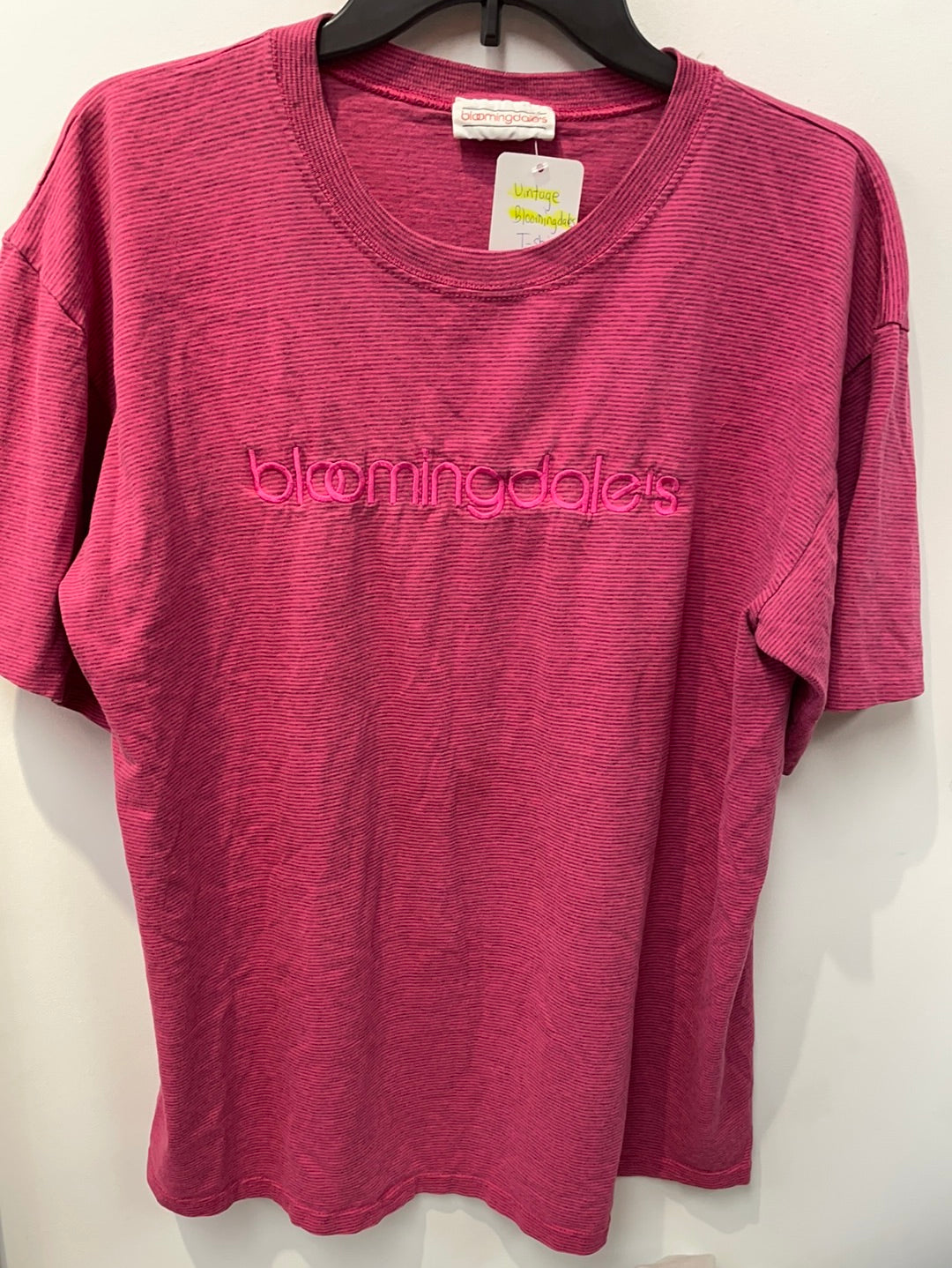 Vintage Pink Bloomingdales t-shirt size XL