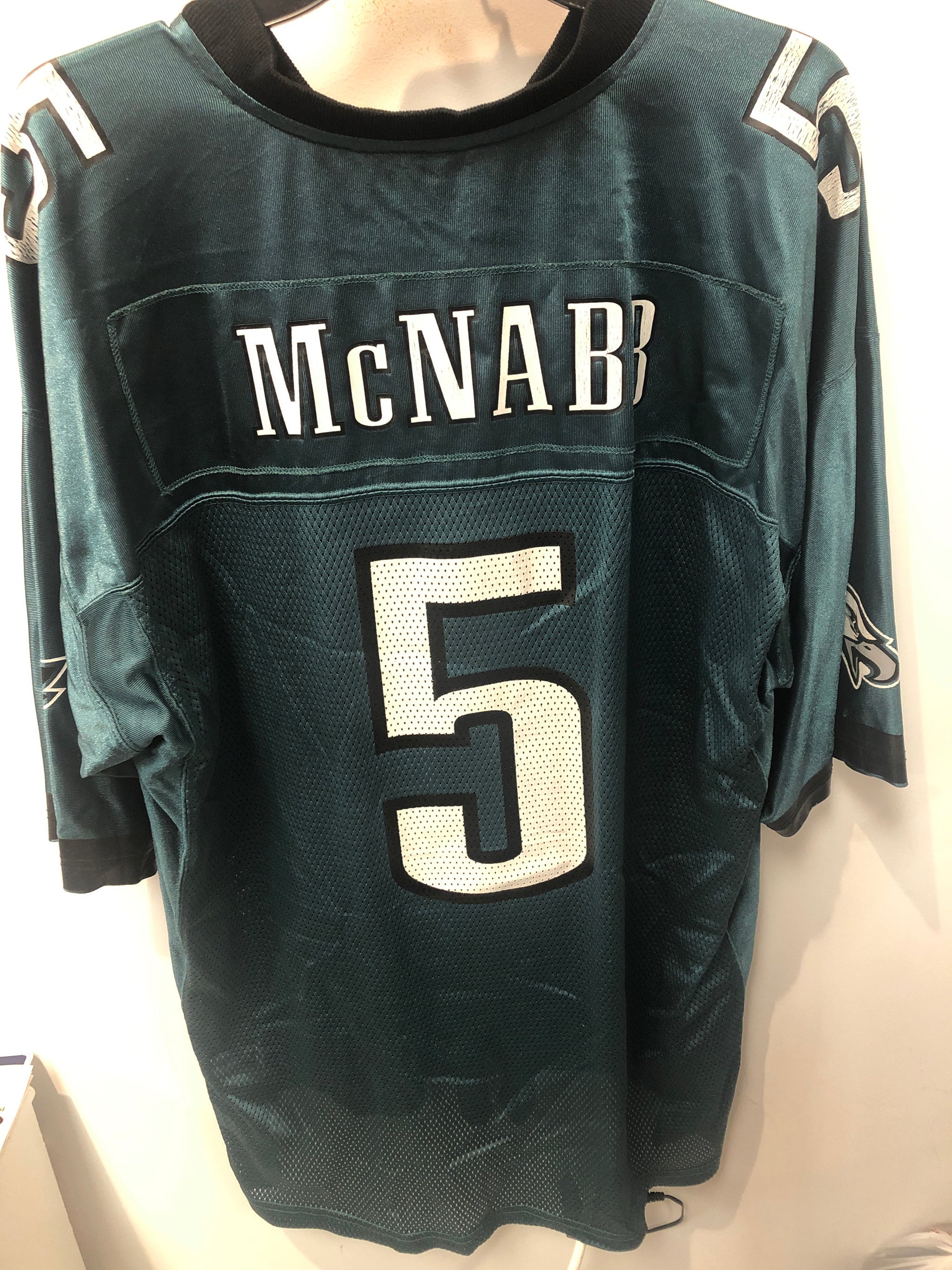 Shops Reebok Donnovan McNabb Philadelphia Eagles #5 NFL Jersey - Mens L (24in x 32in)