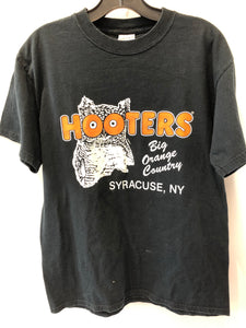 Vintage Black Hooters Syracuse, NY T Shirt